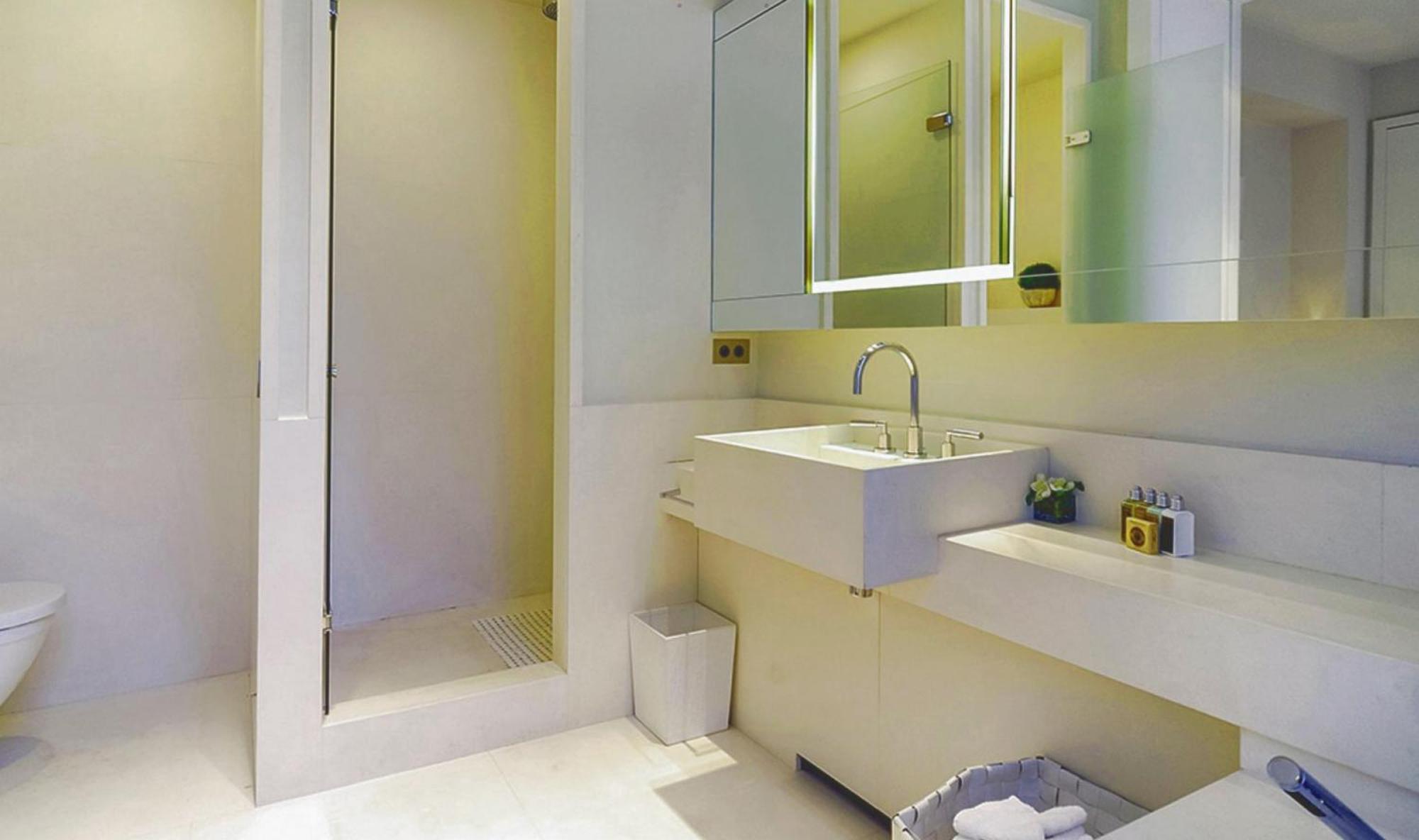 Marot Apartment *